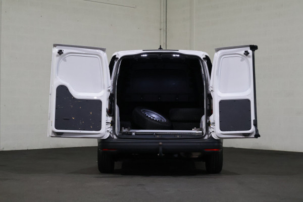 Volkswagen Caddy 1.5 TSI 115pk Camera Trekhaak Apple Carplay