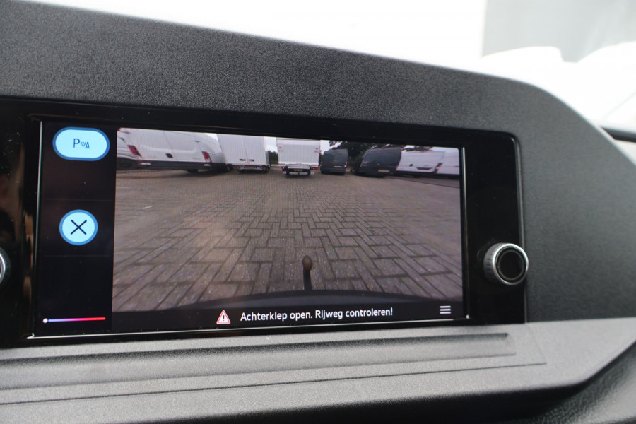 Volkswagen Caddy 1.5 TSI 115pk Camera Trekhaak Apple Carplay