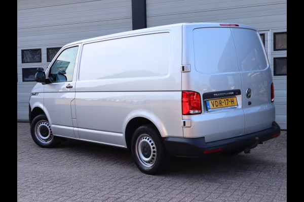 Volkswagen Transporter 2.0 TDI 150pk Automaat Euro 6 - Cruise - Camera - Trekhaak