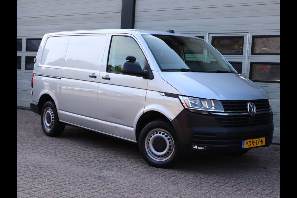 Volkswagen Transporter 2.0 TDI 150pk Automaat Euro 6 - Cruise - Camera - Trekhaak