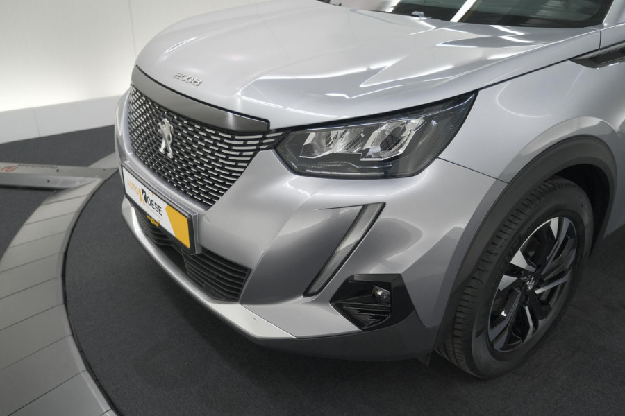 Peugeot 2008 PureTech 130 PK Allure Pack | Trekhaak | Camera | Adaptieve Cruise control | Keyless Entry | Apple Carplay