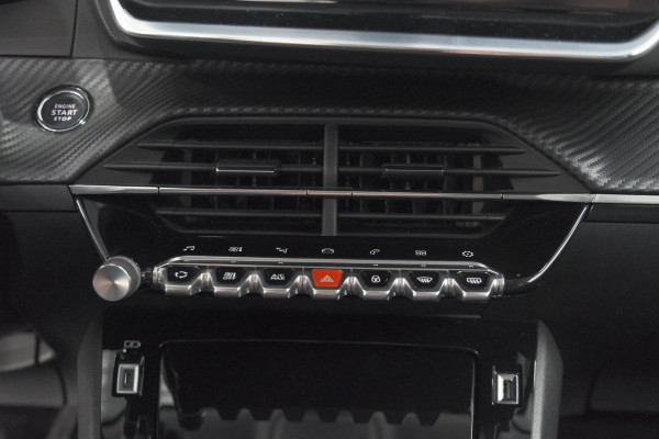 Peugeot 2008 PureTech 130 PK Allure Pack | Trekhaak | Camera | Adaptieve Cruise control | Keyless Entry | Apple Carplay