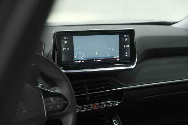 Peugeot 2008 PureTech 130 PK Allure Pack | Trekhaak | Camera | Adaptieve Cruise control | Keyless Entry | Apple Carplay