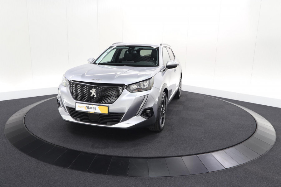 Peugeot 2008 PureTech 130 PK Allure Pack | Trekhaak | Camera | Adaptieve Cruise control | Keyless Entry | Apple Carplay