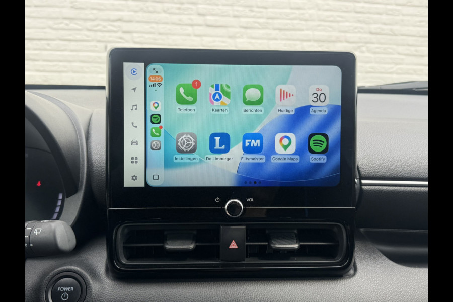 Toyota Yaris 1.5 Hybrid Camera CarPlay Adaptieve cruise Clima DAB radio
