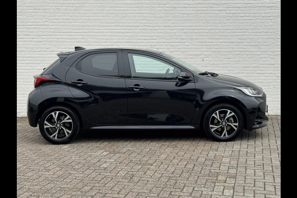 Toyota Yaris 1.5 Hybrid Camera CarPlay Adaptieve cruise Clima DAB radio