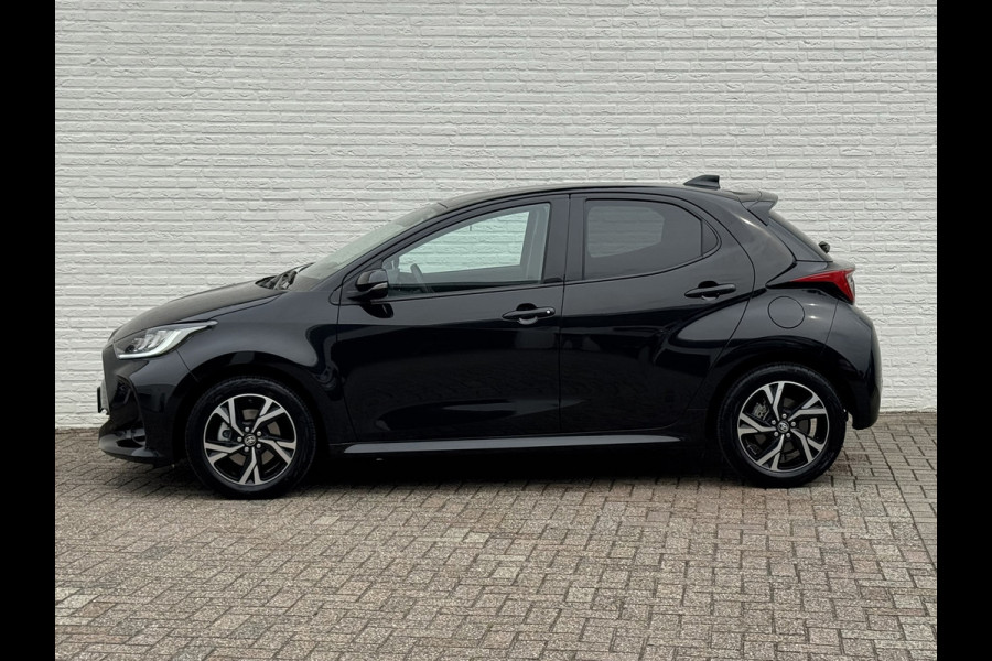 Toyota Yaris 1.5 Hybrid Camera CarPlay Adaptieve cruise Clima DAB radio