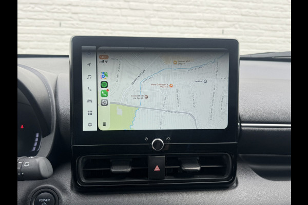Toyota Yaris 1.5 Hybrid Camera CarPlay Adaptieve cruise Clima DAB radio