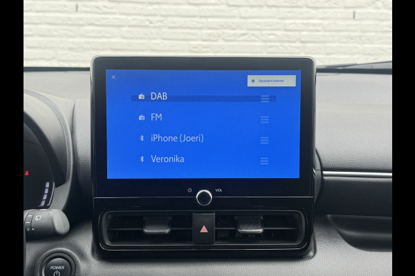Toyota Yaris 1.5 Hybrid Camera CarPlay Adaptieve cruise Clima DAB radio