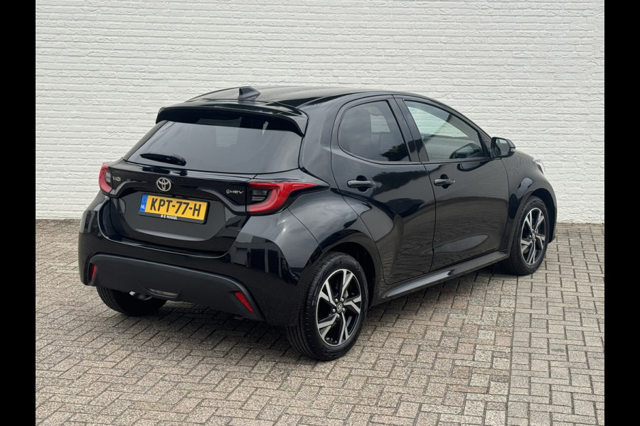 Toyota Yaris 1.5 Hybrid Camera CarPlay Adaptieve cruise Clima DAB radio