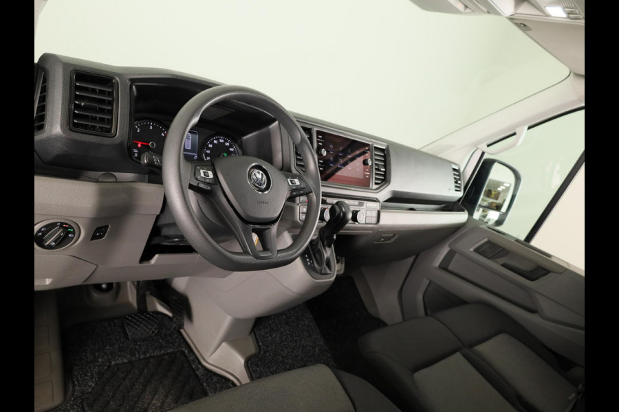 Volkswagen Crafter 35 2.0 TDI L3H3 Highline EURO VI 140 pk Automaat | Verlengde garantie | Navigatie | Trekhaak | Parkeersensoren | Achteruitrijcamera | Geveerde bestuurdersstoel |