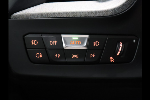 BMW 2 Serie Gran Coupé 218i High Executive Edition M Sport [APPLE CARPLAY, ANDROID, STOELVERWARMING, ADAPTIVE LED, VOL LEDER, DIGITAL DASH, PDC V+A, DRIVING ASSISTANT, CRUISE CONTROL, GROOT NAVIGATIE, CLIMATE CONTROL, NIEUWSTAAT]