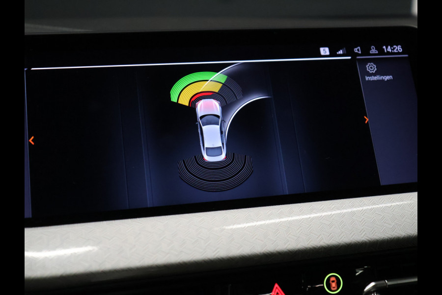 BMW 2 Serie Gran Coupé 218i High Executive Edition M Sport [APPLE CARPLAY, ANDROID, STOELVERWARMING, ADAPTIVE LED, VOL LEDER, DIGITAL DASH, PDC V+A, DRIVING ASSISTANT, CRUISE CONTROL, GROOT NAVIGATIE, CLIMATE CONTROL, NIEUWSTAAT]