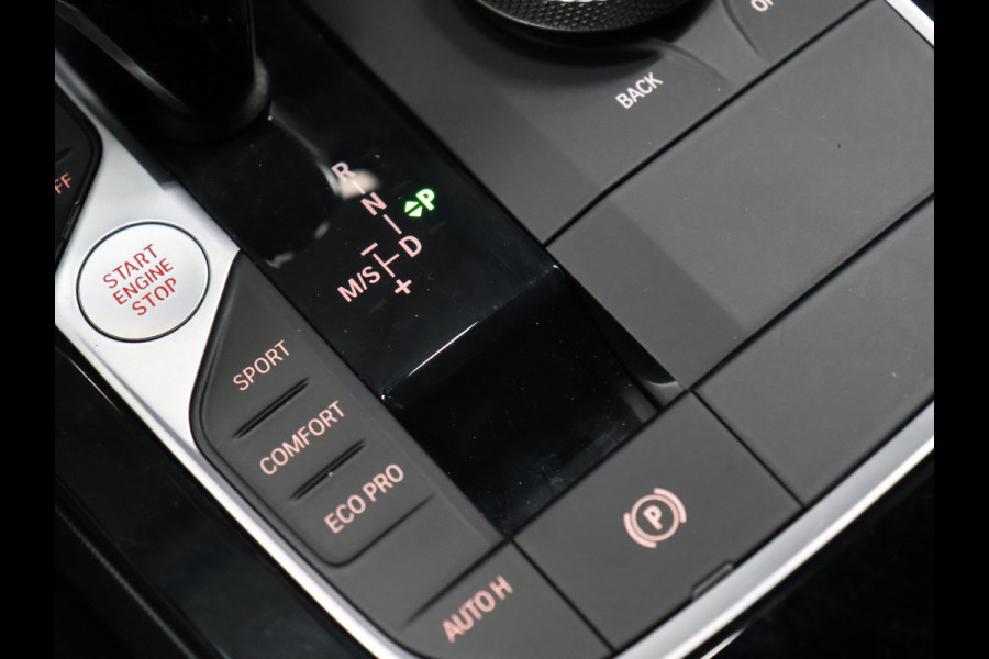 BMW 2 Serie Gran Coupé 218i High Executive Edition M Sport [APPLE CARPLAY, ANDROID, STOELVERWARMING, ADAPTIVE LED, VOL LEDER, DIGITAL DASH, PDC V+A, DRIVING ASSISTANT, CRUISE CONTROL, GROOT NAVIGATIE, CLIMATE CONTROL, NIEUWSTAAT]