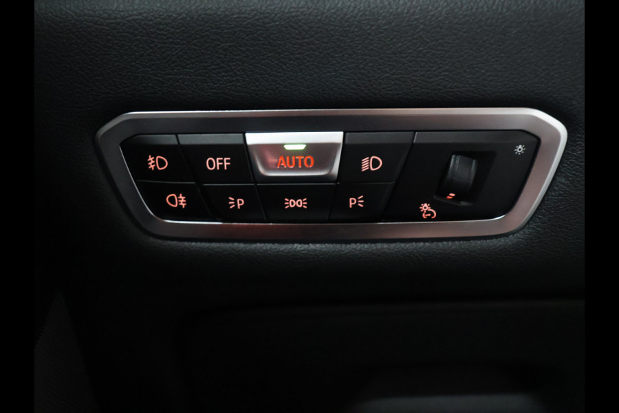 BMW X5 xDrive45e M Sport High Executive [PANORAMADAK, SKYLOUNGE, HARMAN/KARDON, HEAD-UP, LUCHTVERING, ADAPTIVE LED, APPLE CARPLAY, ANDROID, MEMORY SEATS, STOELVERWARMING, VOL LEDER, SOFT CLOSE, ELEKTRISCHE ACHTERKLEP, 360 CAMERA