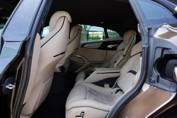 Ferrari Purosangue 6.5 V12 / NL-AUTO / BTW / Carbon / Massage / 8 D.Km
