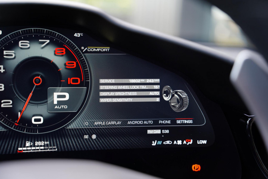 Ferrari Purosangue 6.5 V12 / NL-AUTO / BTW / Carbon / Massage / 8 D.Km