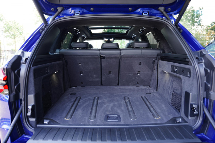 BMW X5 M Competition / NL-Auto / Bowers & Wilkins / Skylounge / Massage Stoelen