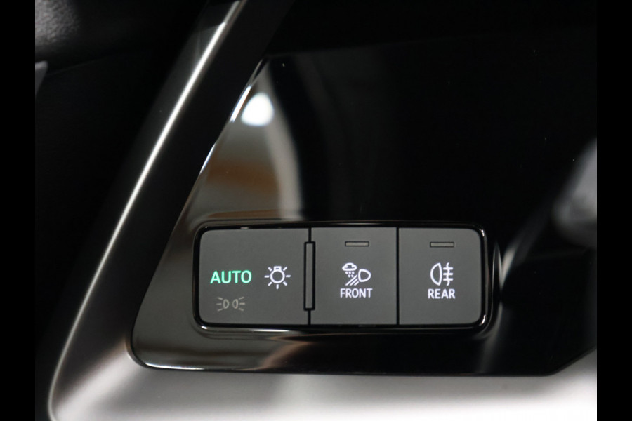 Audi A3 Limousine 30 TFSI Business edition [APPLE CARPLAY, VOL LEDER, FULL LED, DIGITAL DASH, KEYLESS, DRAADLOOS LADEN, SPORTSTOELEN, ANDROID, PDC ACHTER, CRUISE CONTROL, GROOT NAVIGATIE, CLIMATE CONTROL, NIEUWSTAAT]