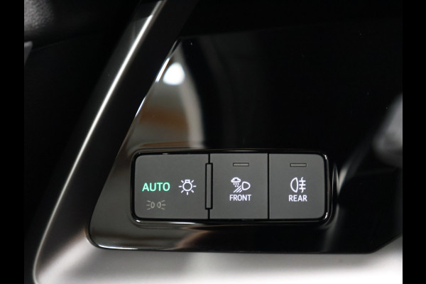 Audi A3 Limousine 30 TFSI Business edition [APPLE CARPLAY, VOL LEDER, FULL LED, DIGITAL DASH, KEYLESS, DRAADLOOS LADEN, SPORTSTOELEN, ANDROID, PDC ACHTER, CRUISE CONTROL, GROOT NAVIGATIE, CLIMATE CONTROL, NIEUWSTAAT]