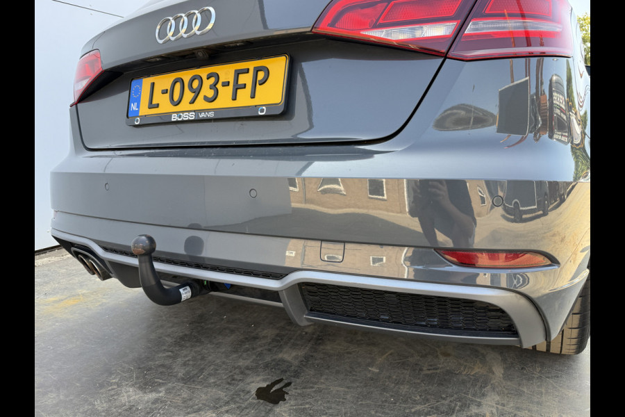 Audi A3 S-line 1.5 TFSI *Motor tikt* Automaat Climate Control Camera Navigatie Trekhaak Stoelverwarming Parkeersensoren