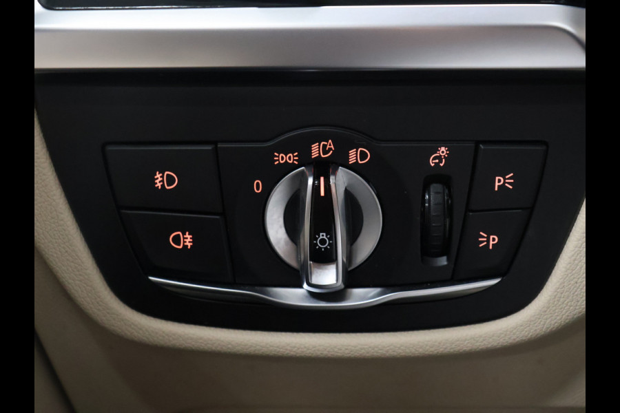 BMW X3 xDrive30e High Executive [SCHUIFKANTELDAK, APPLE CARPLAY, ANDROID, TREKHAAK, ADAPTIVE LED, STOELVERWARMING, VOL LEDER, DIGITAL DASH, ELEKTRISCHE ACHTERKLEP, GROOT NAVIGATIE, PDC V+A, CRUISE CONTROL, CLIMATE CONTROL,