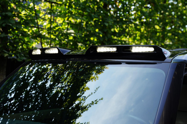 Land Rover Defender 110 / FULL URBAN PACK / Meridian / Panoramadak