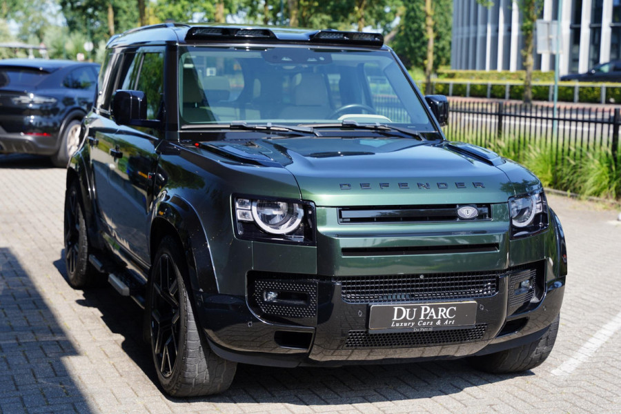 Land Rover Defender 110 / FULL URBAN PACK / Meridian / Panoramadak