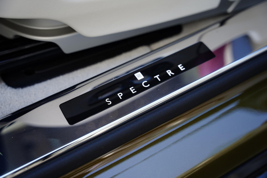 Rolls-Royce Spectre AWD 102 kWh / NL-Auto / Multicolor