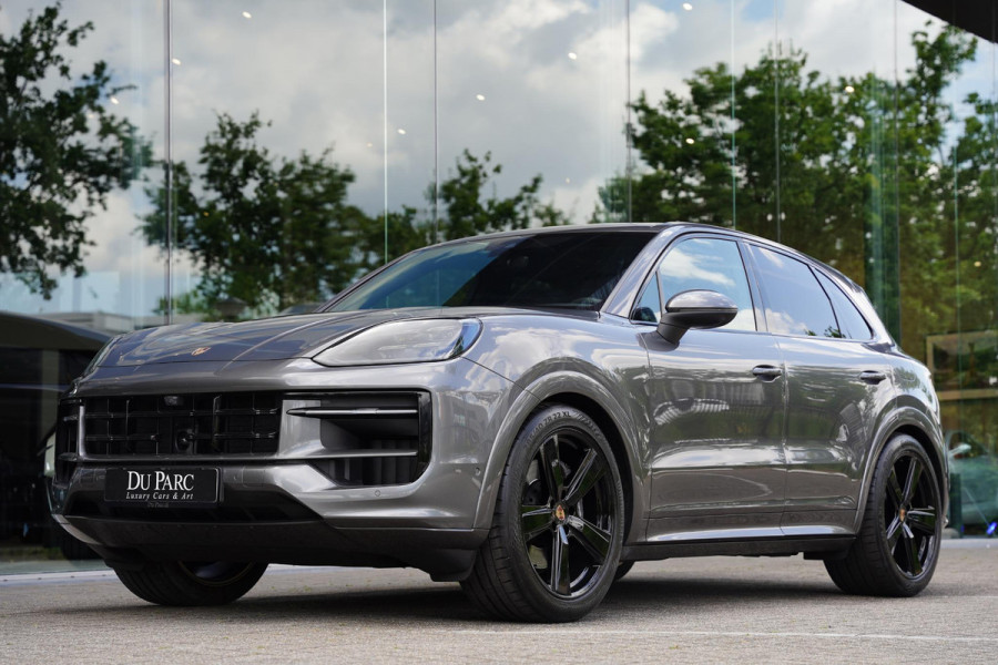 Porsche Cayenne 3.0 E-Hybrid Black Edition / Sportdesign Pakket / Sportuilaat