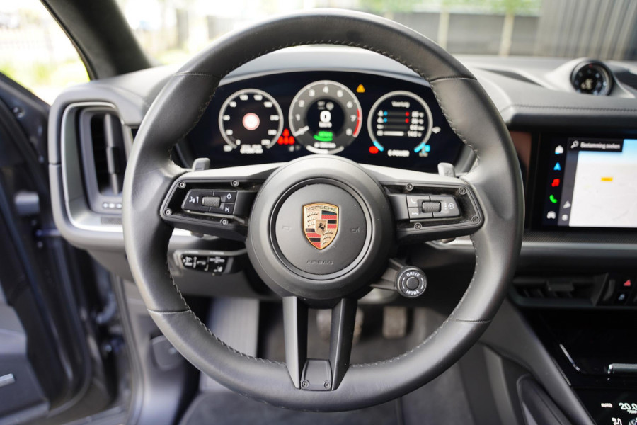 Porsche Cayenne 3.0 E-Hybrid Black Edition / Sportdesign Pakket / Sportuilaat