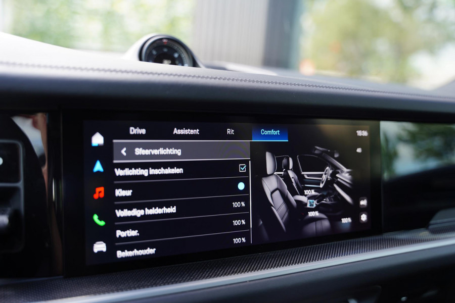 Porsche Cayenne 3.0 E-Hybrid Black Edition / Sportdesign Pakket / Sportuilaat