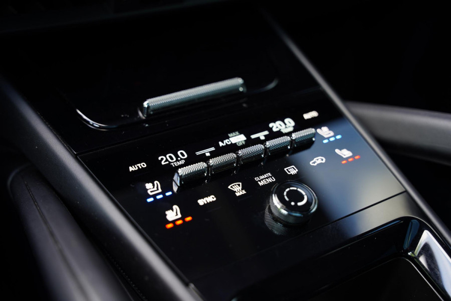 Porsche Cayenne 3.0 E-Hybrid Black Edition / Sportdesign Pakket / Sportuilaat