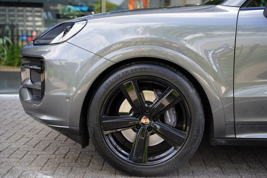 Porsche Cayenne 3.0 E-Hybrid Black Edition / Sportdesign Pakket / Sportuilaat