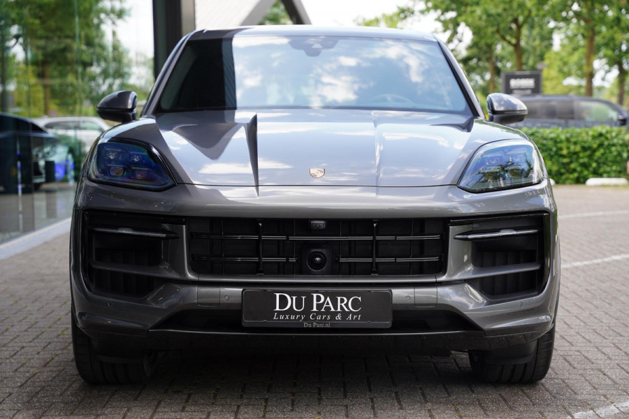 Porsche Cayenne 3.0 E-Hybrid Black Edition / Sportdesign Pakket / Sportuilaat