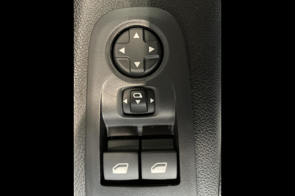 Peugeot Partner 1.5 BlueHDi 130PK Automaat L2 Navigatie Apple Carplay / Android Auto DAB trekhaak Cruise Control Airco Houten bekleding laadruimte