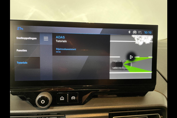 Peugeot Partner 1.5 BlueHDi 130PK Automaat L2 Navigatie Apple Carplay / Android Auto DAB trekhaak Cruise Control Airco Houten bekleding laadruimte