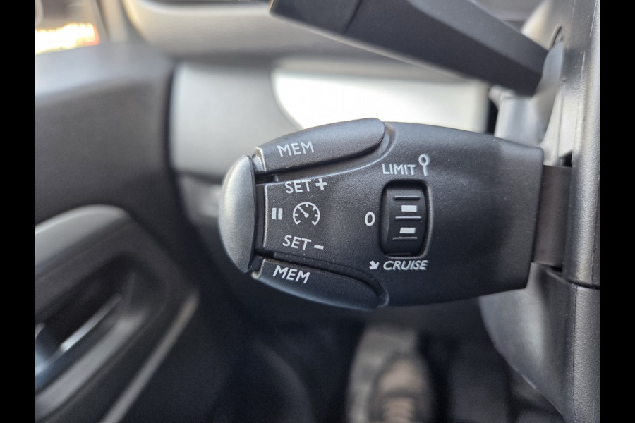 Peugeot e Expert / Citroen e-Jumpy XL L3 75kWh Rolstoelauto / Rolstoelbus 7-Persoons met Bodemverlaging