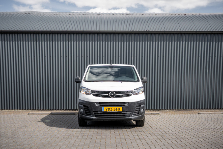 Opel Vivaro 1.5 L2H1 | 3-Zits | Carplay | Cruise | PDC | Airco