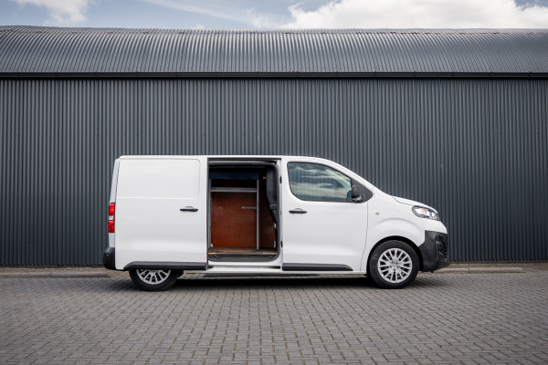 Opel Vivaro 1.5 L2H1 | 3-Zits | Carplay | Cruise | PDC | Airco