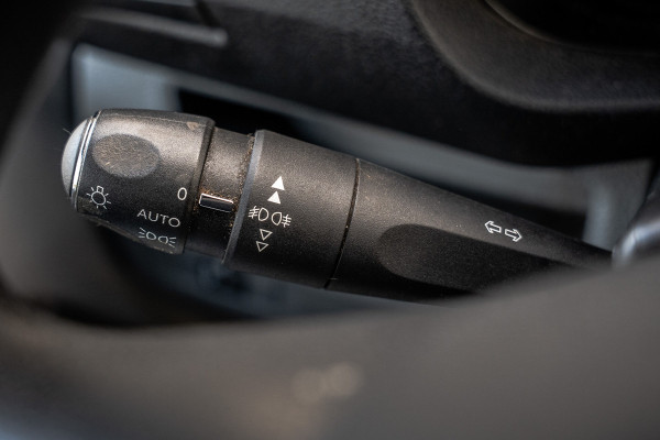 Opel Vivaro 1.5 L2H1 | 3-Zits | Carplay | Cruise | PDC | Airco