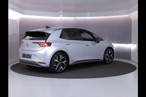 Volkswagen ID.3 Life 50 kWh accu 125 kW / 170 PK Hatchback Elektri Achteruitrijcamera | Carplay