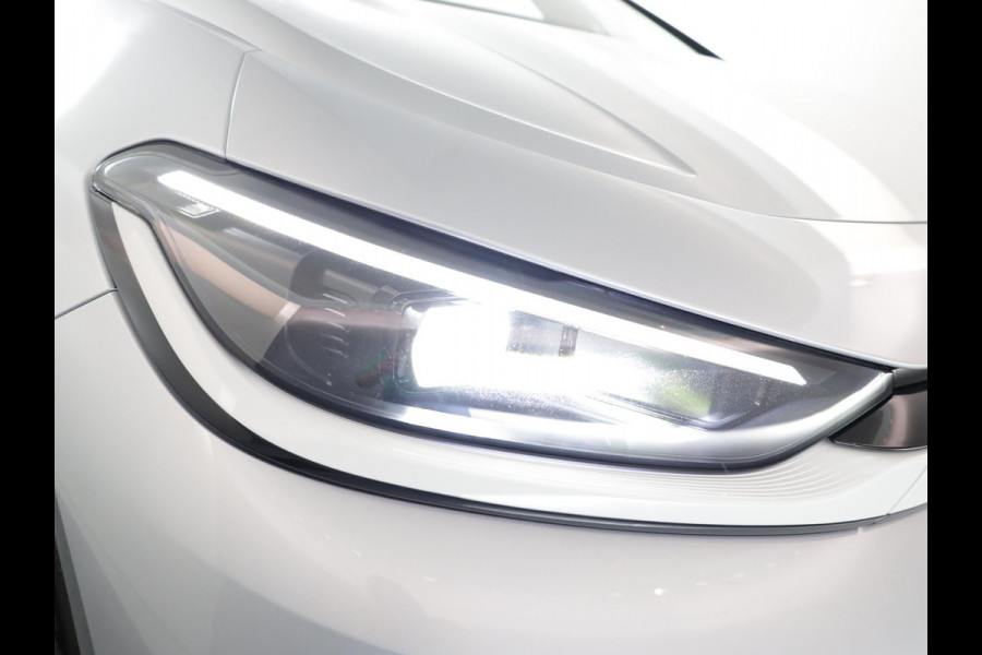 Volkswagen ID.3 Life 50 kWh accu 125 kW / 170 PK Hatchback Elektri Achteruitrijcamera | Carplay