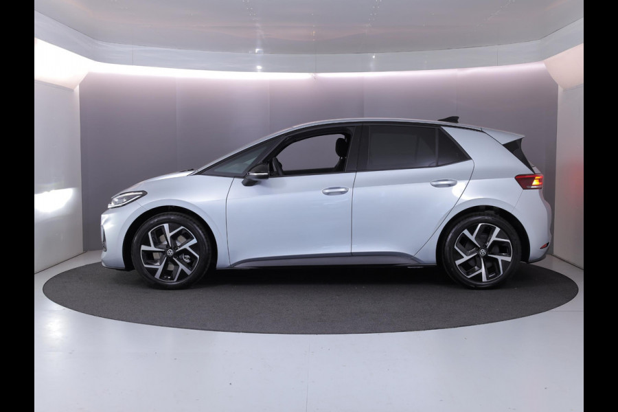 Volkswagen ID.3 Life 50 kWh accu 125 kW / 170 PK Hatchback Elektri Achteruitrijcamera | Carplay