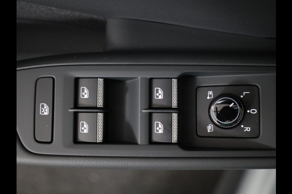 Volkswagen ID.3 Life 50 kWh accu 125 kW / 170 PK Hatchback Elektri Achteruitrijcamera | Carplay