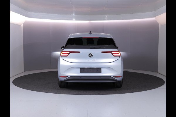 Volkswagen ID.3 Life 50 kWh accu 125 kW / 170 PK Hatchback Elektri Achteruitrijcamera | Carplay