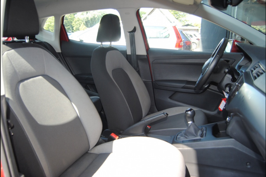 Seat Ibiza 1.0 TSI BnsInt. | Cruise | Stoelverwarming |