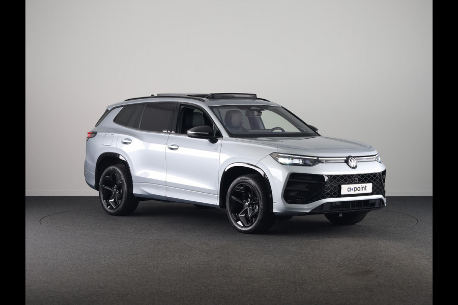 Volkswagen Tayron R-Line Edition 1.5 eHybrid 150 kW / 204 PK SUV 6 v Panoramadak | 360 camera | Head Up Display