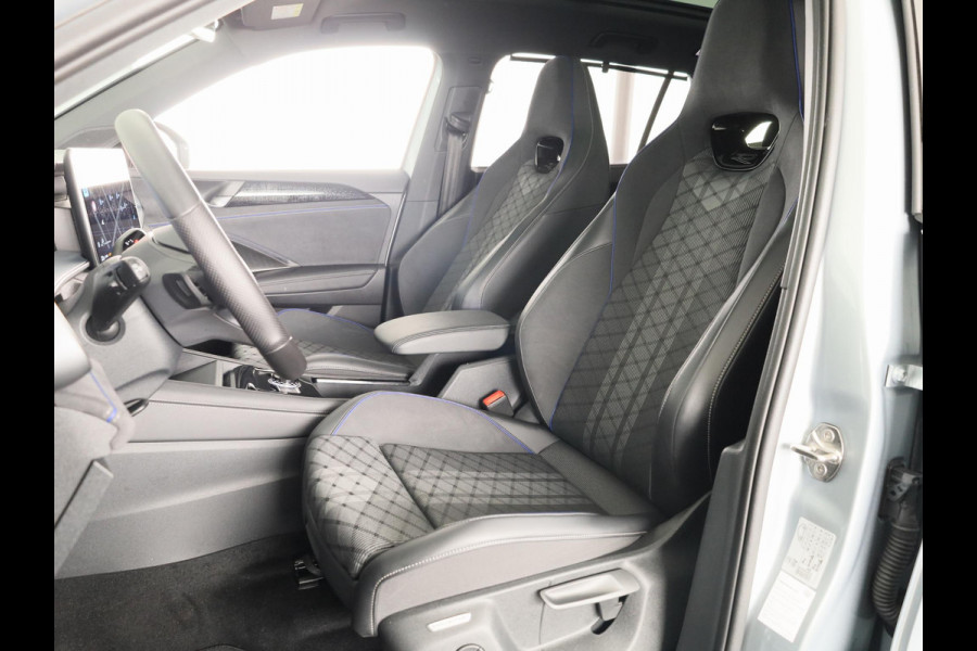 Volkswagen Tayron R-Line Edition 1.5 eHybrid 150 kW / 204 PK SUV 6 v Panoramadak | 360 camera | Head Up Display