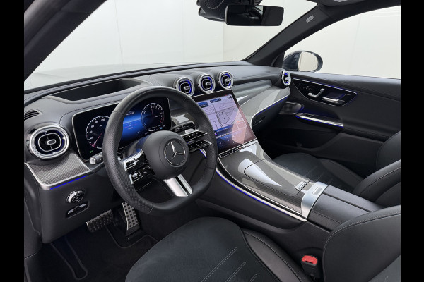 Mercedes-Benz GLC 300e AMG 4Matic // SoH 93% // Panorama dak // Trekhaak // Burmester // Headup // Memory Stoelen // Distronic // 360 Camera